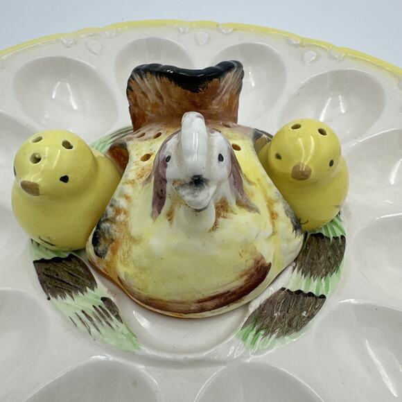 Vintage 1950's Chick Deviled Egg Cheese Platter With Salt Pepper Shakers - Picture 2 of 8
